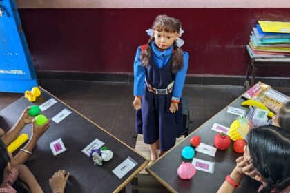 30-YO Teacher in Rural Karnataka Built Jugaad Robot to Make Learning Fun for Students