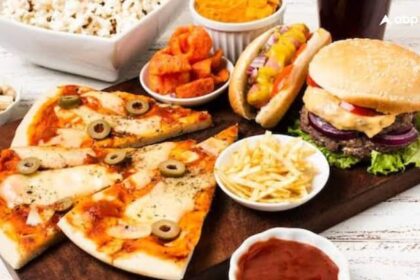 health tips junk foods like pizza burger side effects on brain in hindi जंक फूड का आपके दिमाग पर होता ये असर, जानकर हैरान रह जाएंगे आप