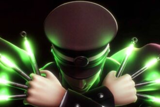 Raidou holding cylinders in Raidou Remastered: The Mystery of the Soulless Army