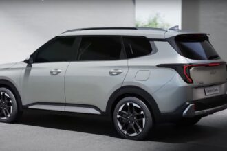 kia-carens-clavis-2.jpg
