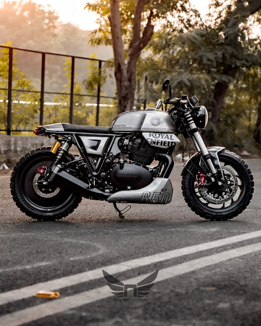 Neev Motorcycles Augustus