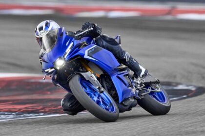 2025-Yamaha-R3-4.jpg