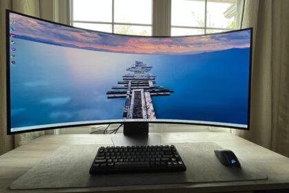 An LG Ultragear GX9 on a desk