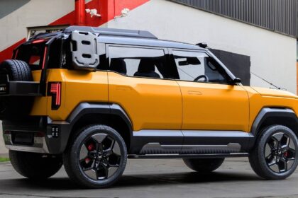 Mahindra Vision S