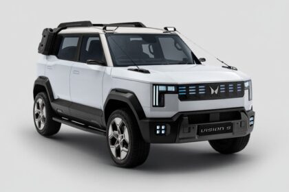 Mahindra Vision S White Color1
