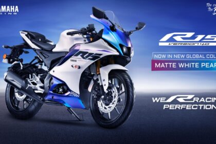 2025-yamaha-r15.jpg
