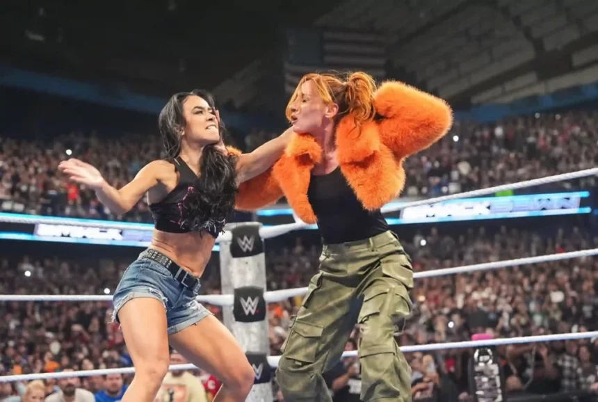 SmackDown in Chicago: AJ Lee Returns