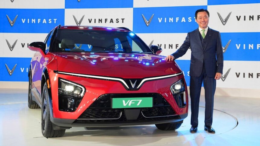 Vinfast VF7 (4)