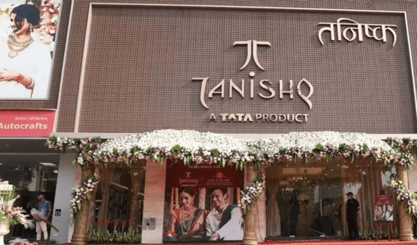 titan tanishq store